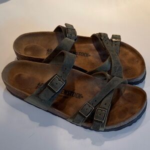 Women’s Birkenstock Franca Sandals Size 40 / W9. Jade Oiled Leather